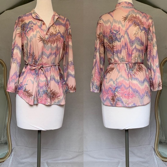 Vintage Tops - ❤️ SALE!! **Thats So 70s Vintage Funky Pretty Blouse**
